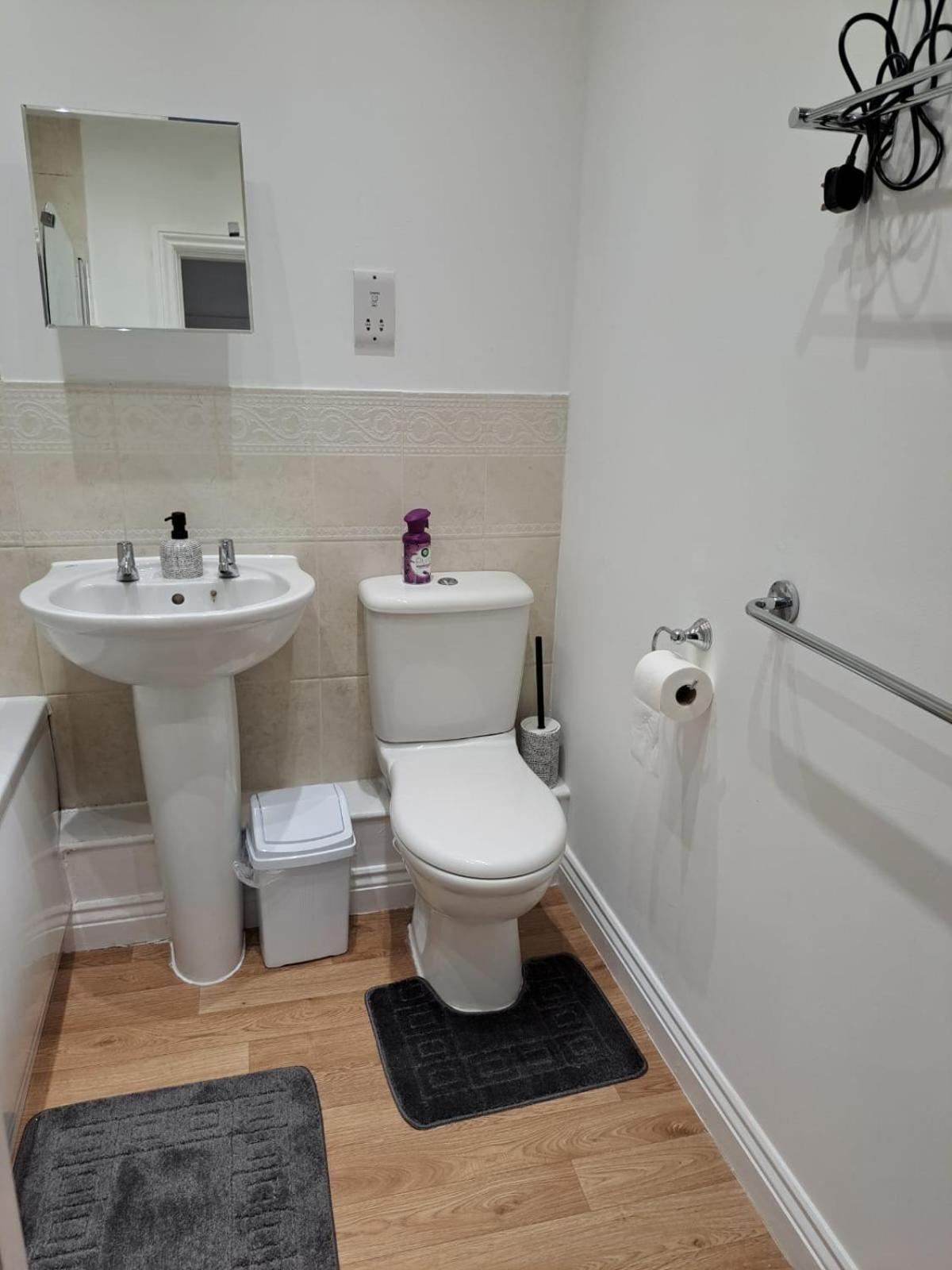 Luxury Rooms And An En-Suite Room With Free Wi-Fi Clarendon Way 科尔切斯特 外观 照片